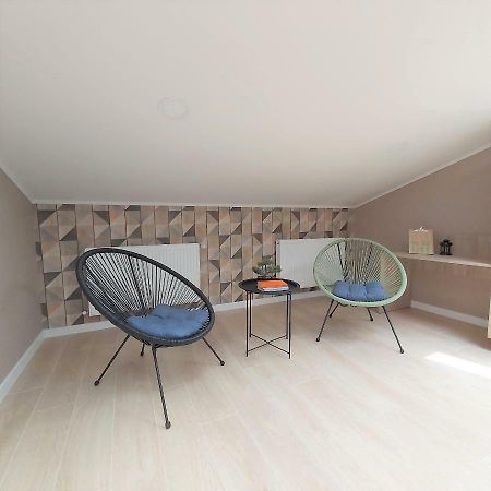 Two-Bedroom Apartment Near Forum Lvov Exteriér fotografie